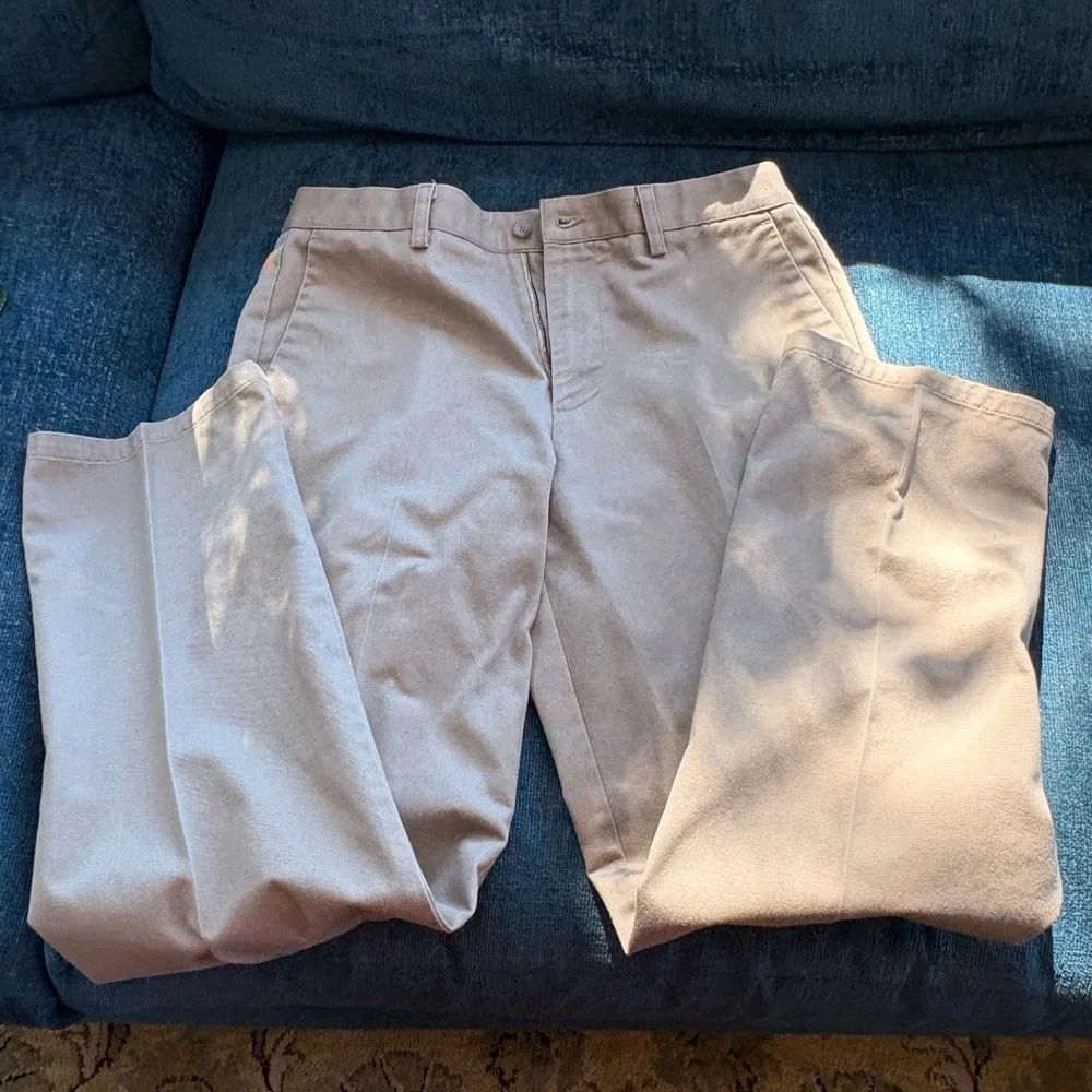 Dockers Men's Khaki Slacks Individual Fit Waistband 34/32 - Picture 7 of 8